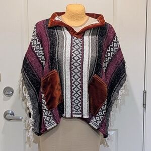 NWOT Beckwoman Handmade South American Wool Blanket Poncho with Velvet
